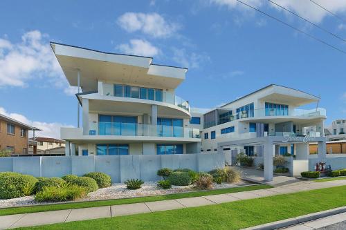 Samar Cove Unit 8 — 4-Star Luxury Hotel in The Entrance, Australia