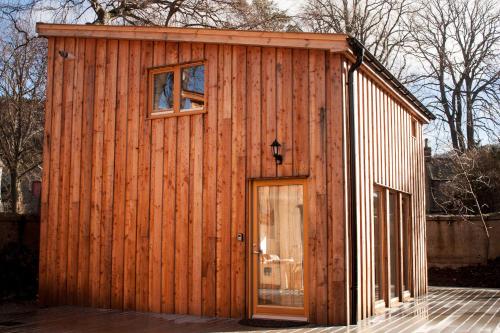 Choinnich - carbon neutral hotel in Unknown City