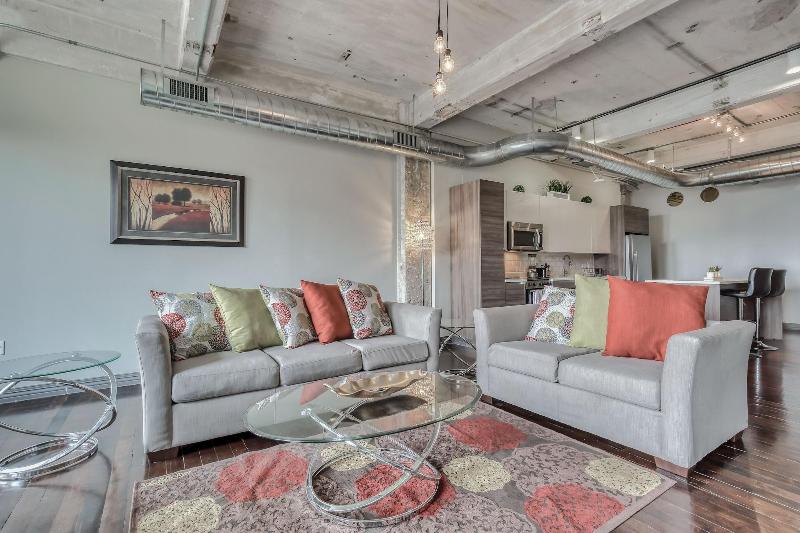 Luxury Downtown Dallas Stay by Amyfinehouse - photo 141