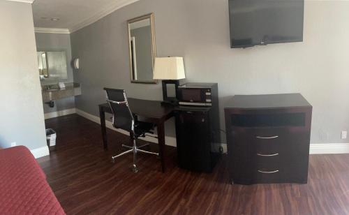 Legacy Inn & Suites Garden Grove CA - photo 4