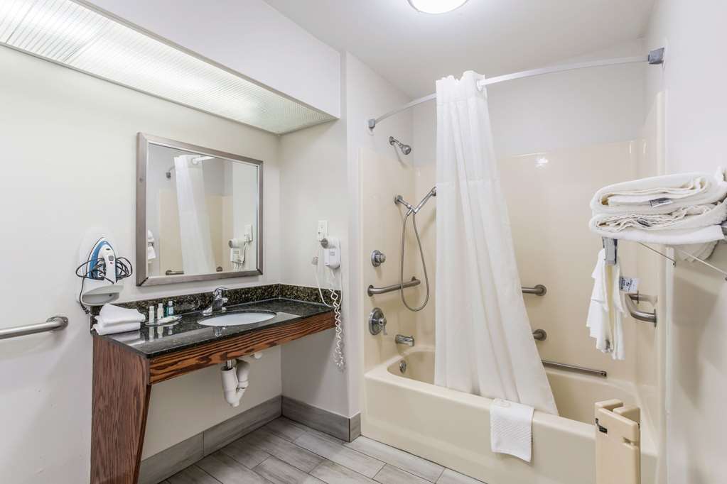 Quality Inn Gallatin Nashville Metro - photo 8