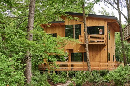 Woodstock Way Hotel — 4-Star Luxury Hotel in Woodstock, United States