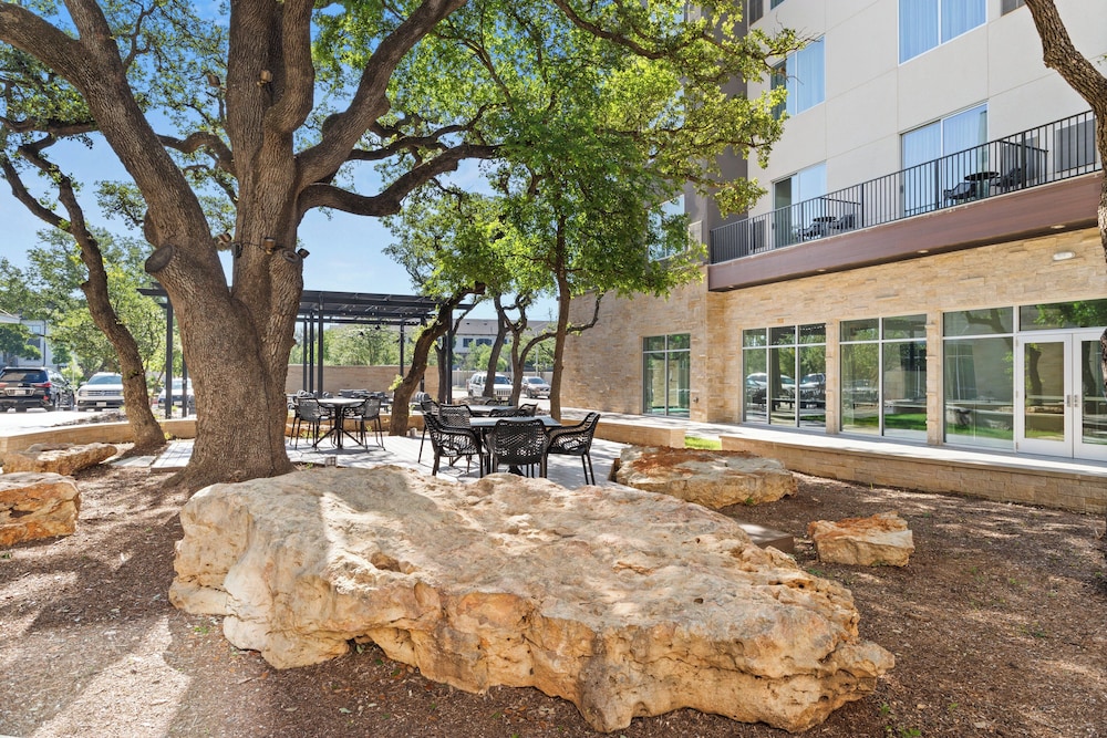 EVEN Hotel Austin Uptown Near The Domain by IHG - photo 43