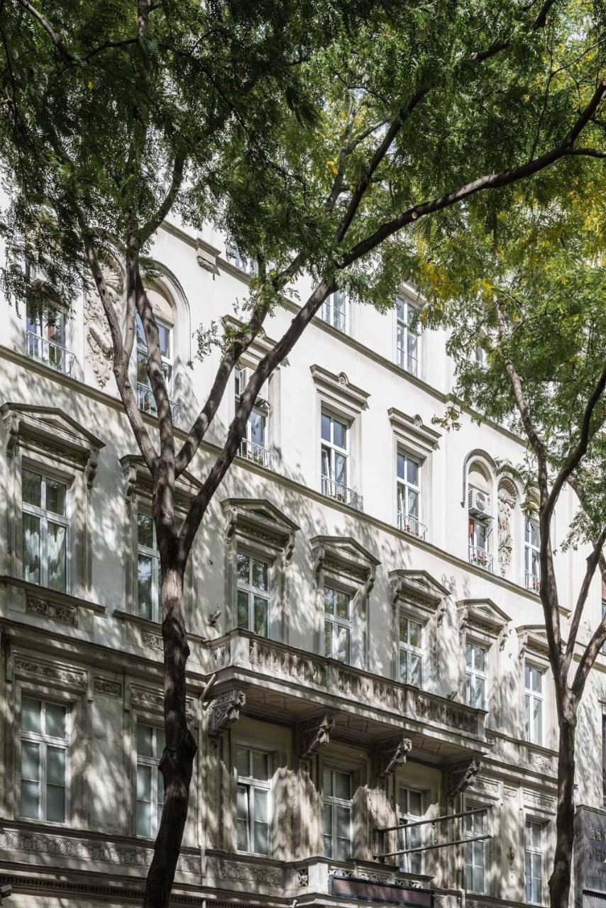 Pension Primavera — 4-Star Luxury Hotel in Vienna, Austria