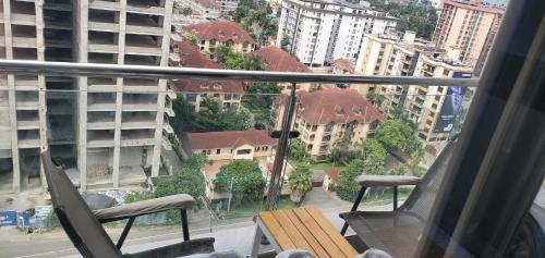 Zuri studio Netflix balcony city view
