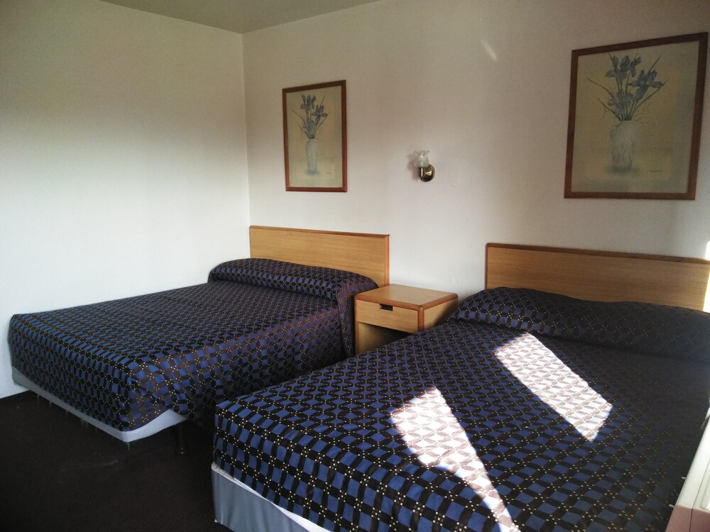 Port City Inn - photo 6