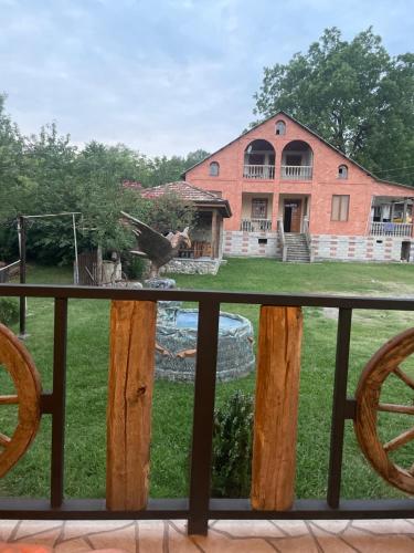 Guest house and cellar MAMULI