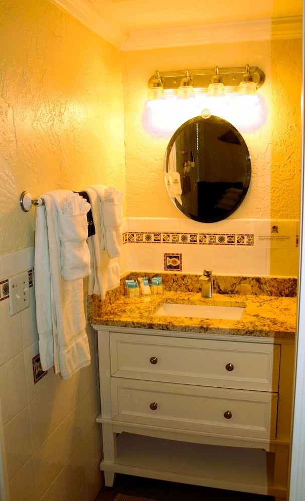 Pirate's Pointe Resort - photo 82