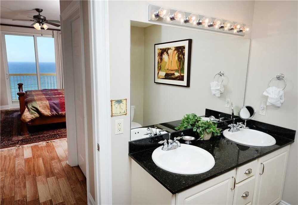 Calypso 1006 East Tower I Three Bedroom Condo - photo 19