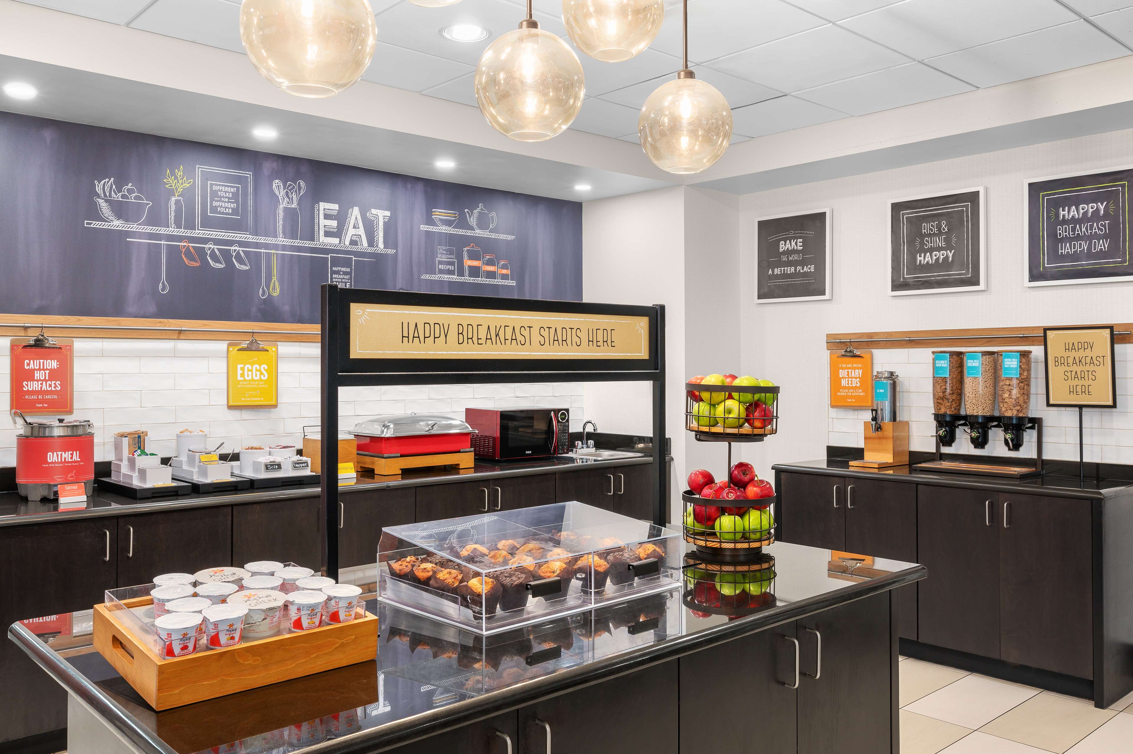 Hampton Inn Atlanta McDonough - photo 13