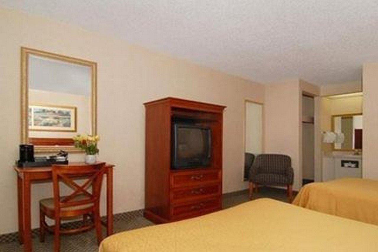 Travelodge by Wyndham Suffolk - photo 7