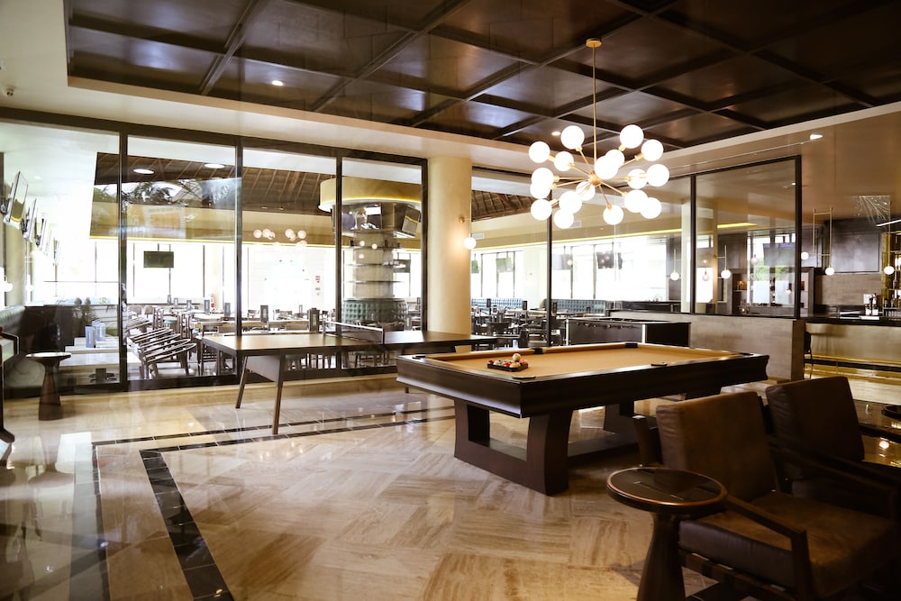 Sports bar