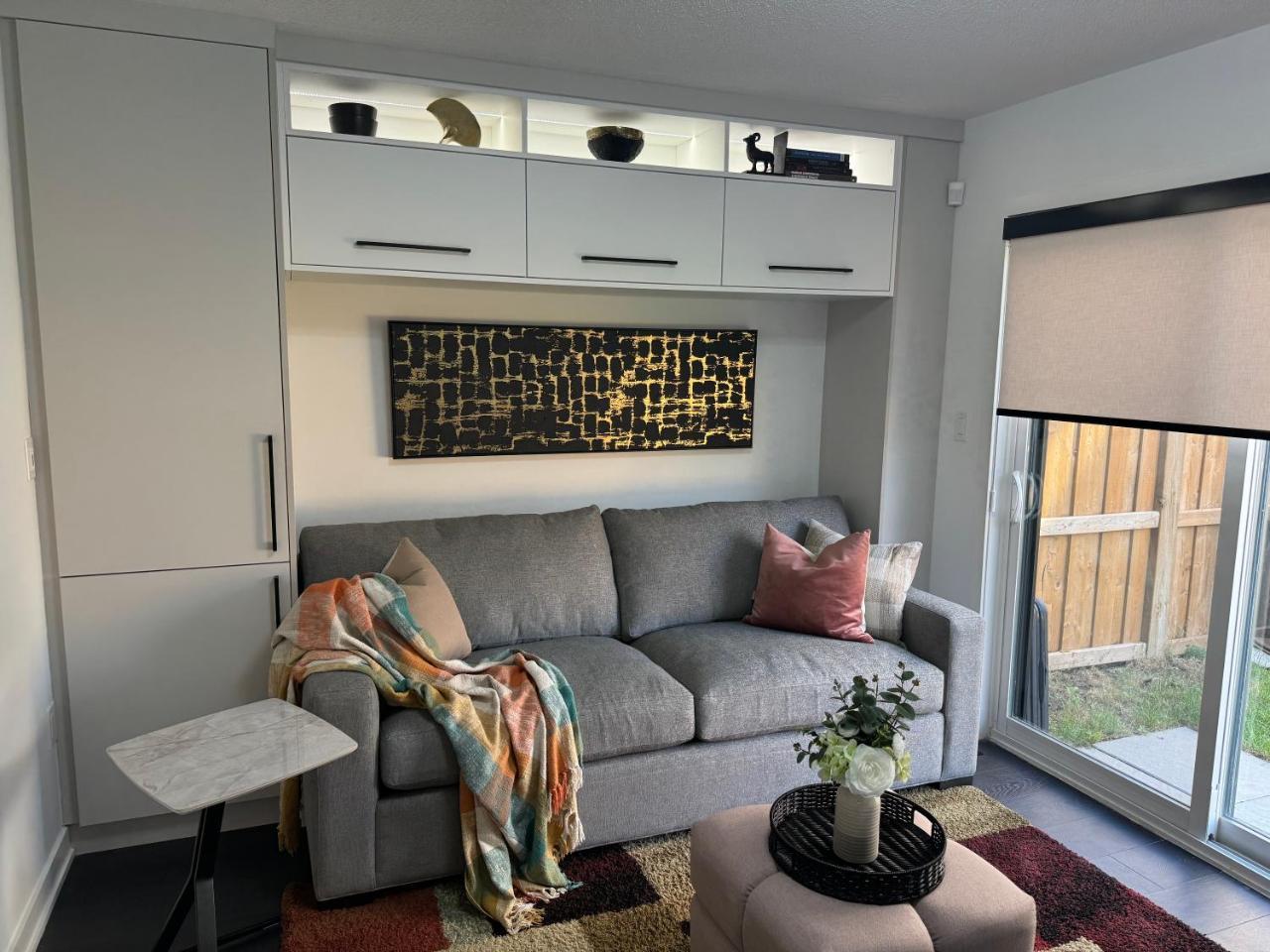 Modern Sleek Haven in Burlington, Canada