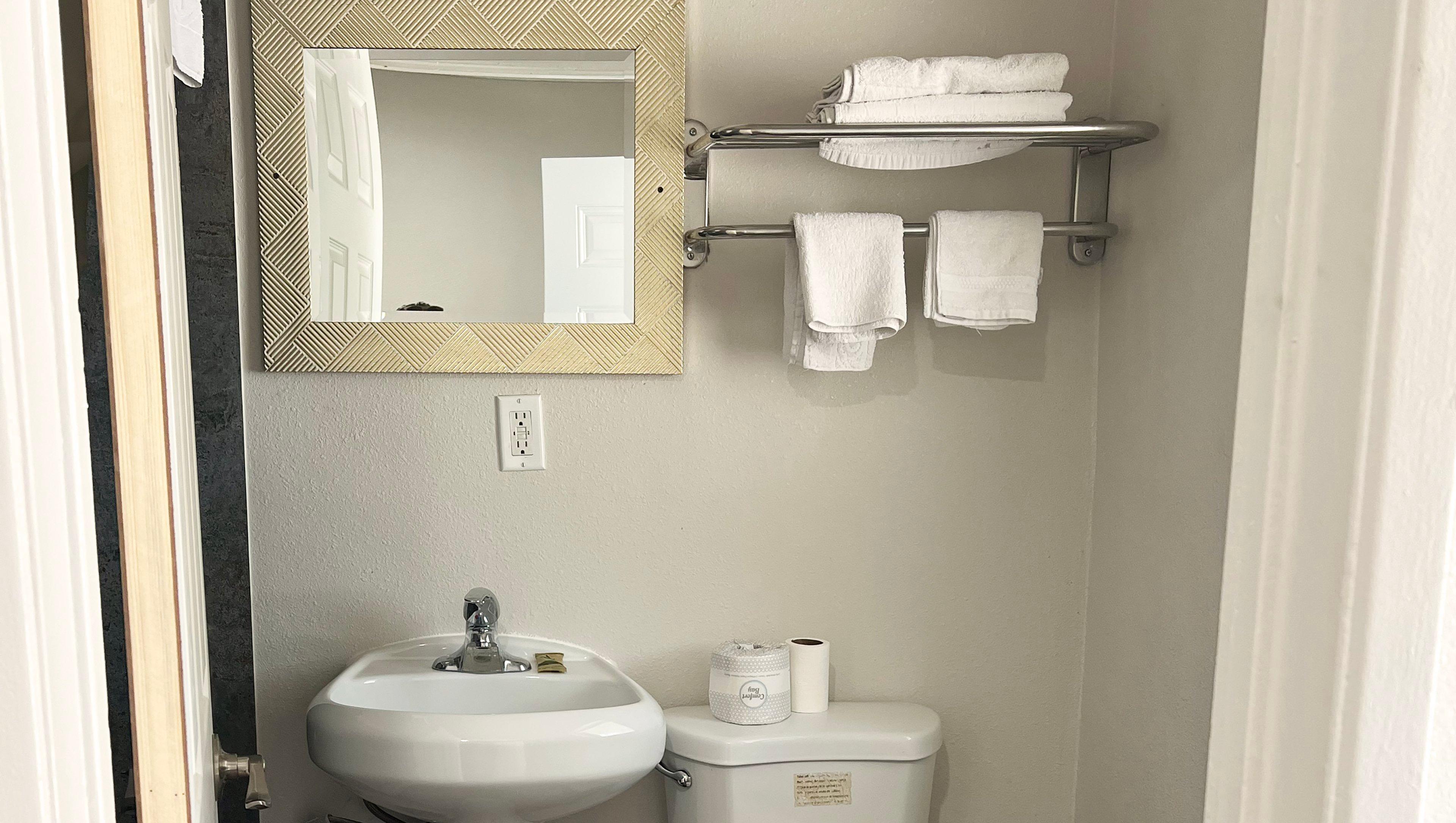 Lanai Motel - photo 14