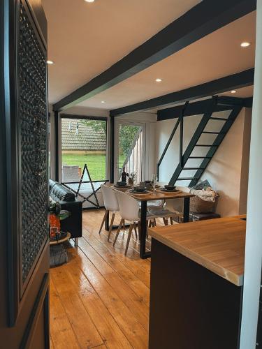 Het Houten Huisje 84 Luxe vakantiewoning Zuid Limburg — hotel in Simpelveld