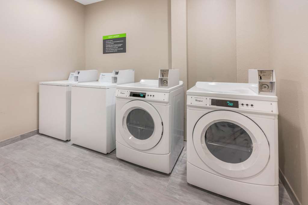 La Quinta Inn and Suites by Wyndham Houston Spring South - photo 28