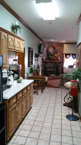 Hearthstone Inn - photo 11
