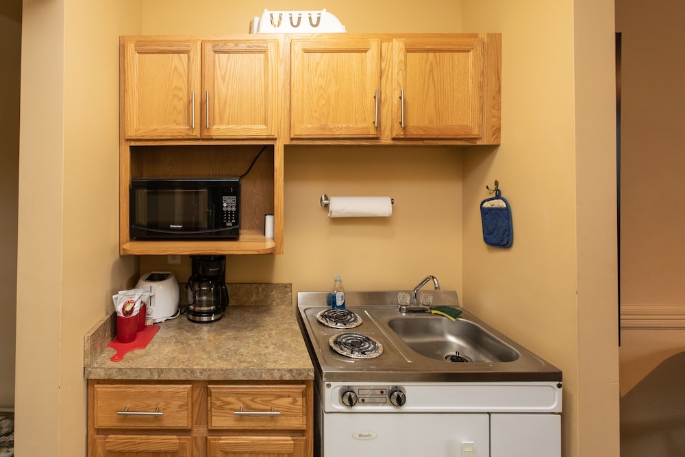 The Kingsley Suites - photo 19