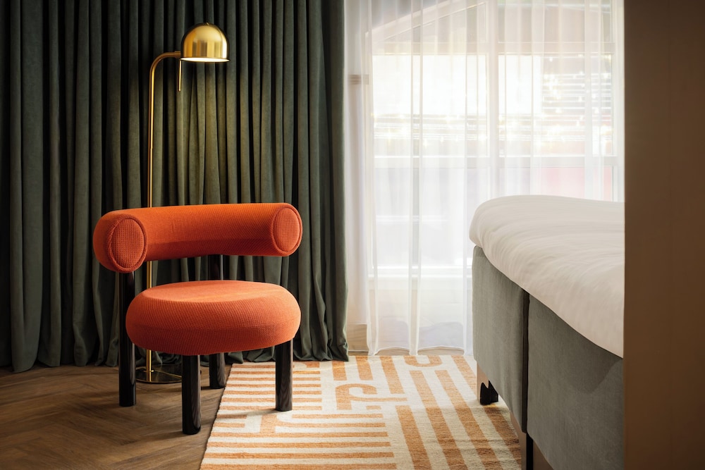 Carlton George Hotel — 4-Star Luxury Hotel in Glasgow, United Kingdom
