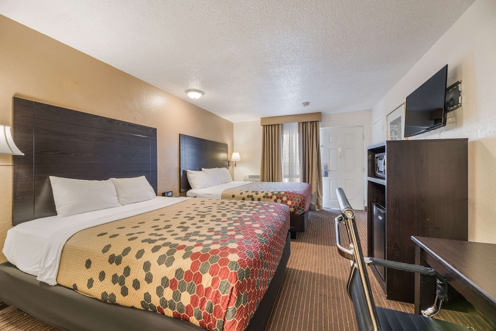 Rodeway Inn Flagstaff Downtown - photo 35