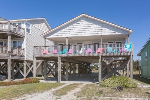 No Worries by Oak Island Accommodations - featured photo
