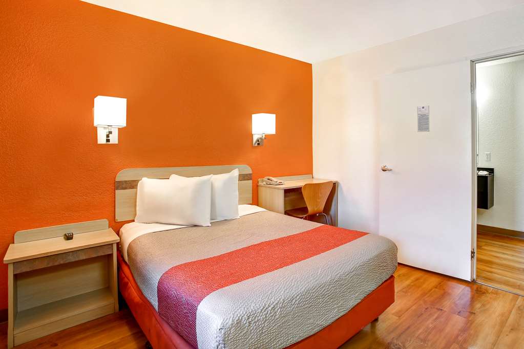 Motel 6 Fremont CA North - photo 4