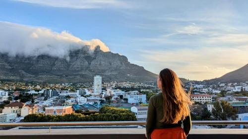 Cape Town City Centre 3 Bed Penthouse with Pool and free parking Family Friendly