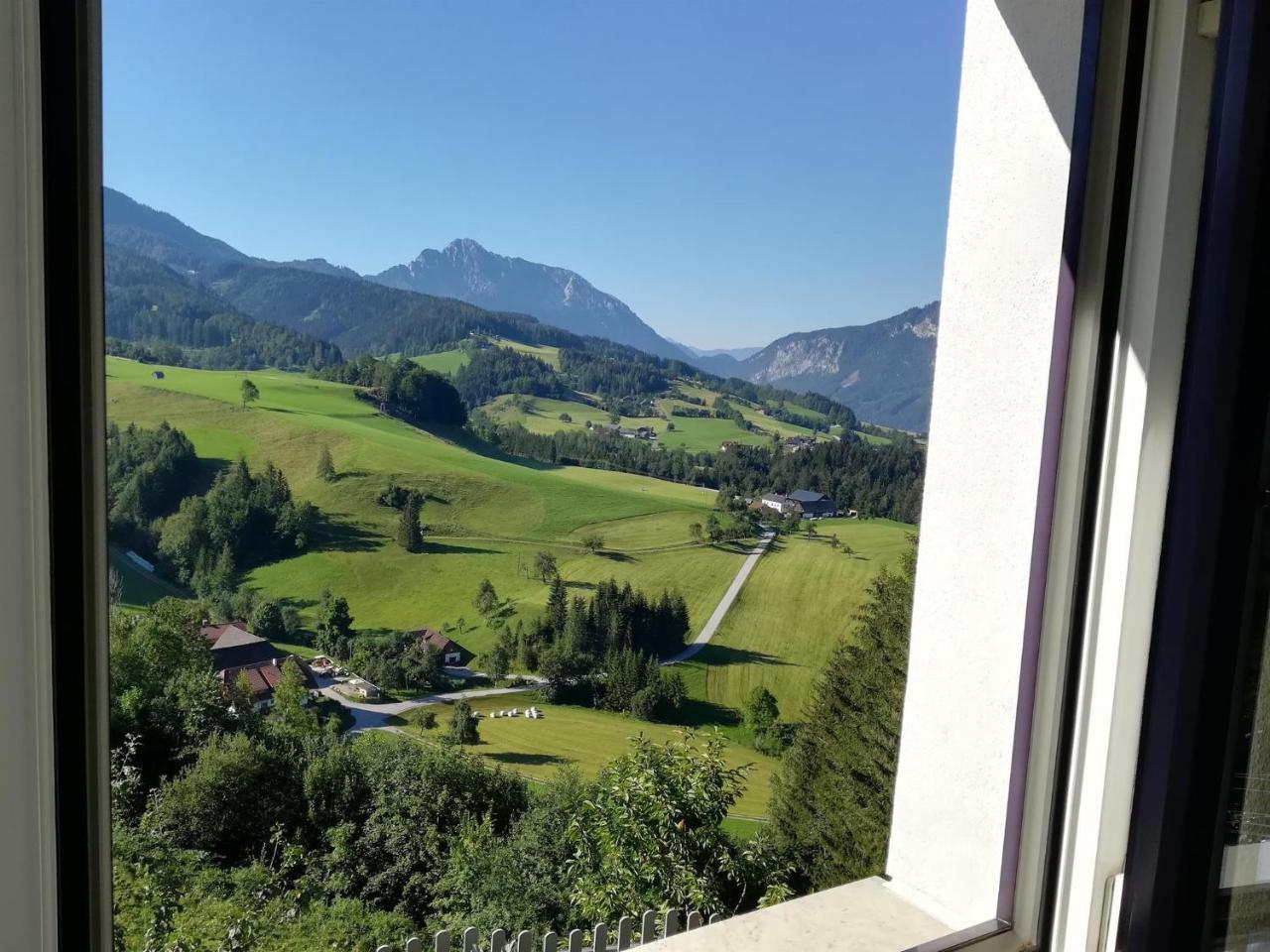 Familienbauernhof Imitz Ferienwohnung — 4-Star Luxury Hotel in Spital Am Pyhrn, Austria