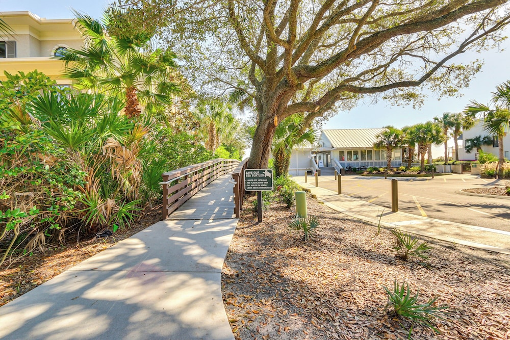 Resort Perks Beach Access: Condo in Hilton Head - photo 24