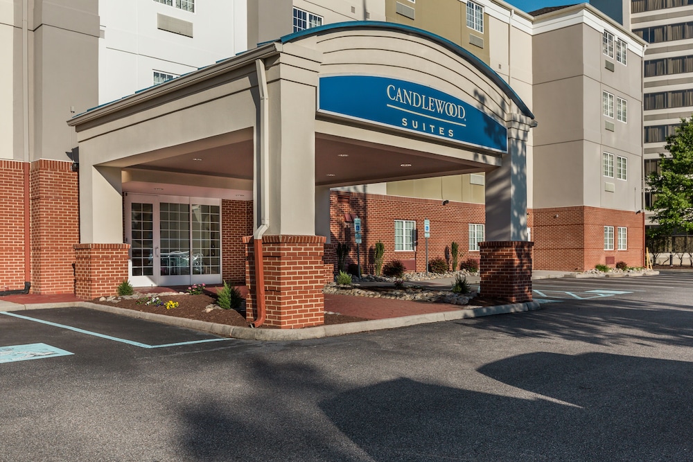 Candlewood Suites Virginia Beach Town Center by IHG - photo 30