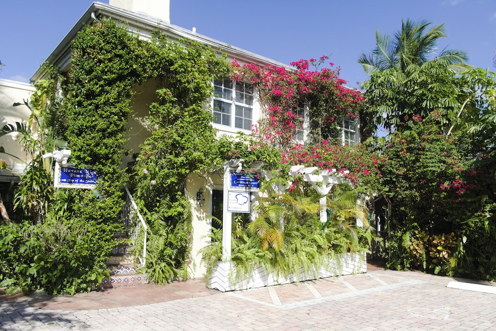 The Caribbean Court Boutique Hotel in Vero Beach, United States