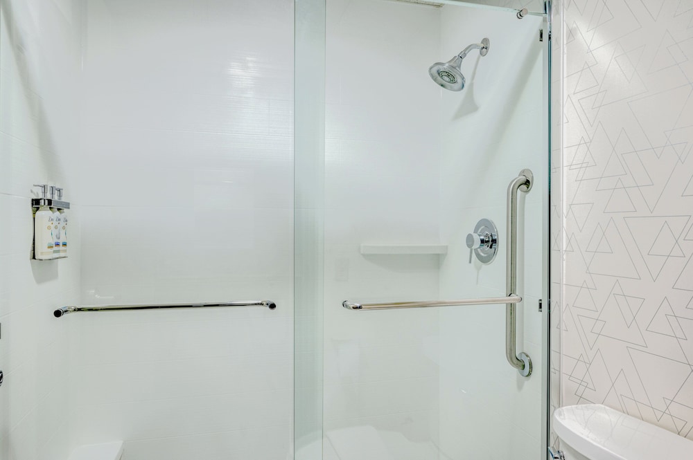 Holiday Inn Express & Suites Gahanna Columbus Airport by IHG - photo 19