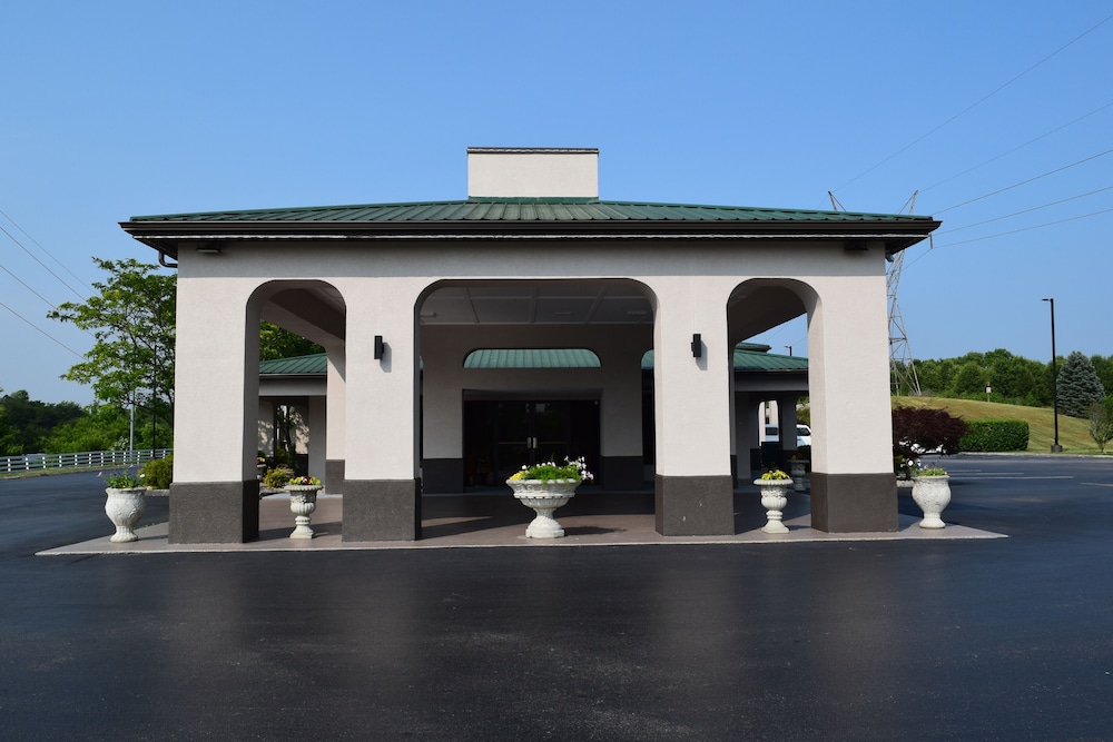Quality Inn Dandridge - photo 45