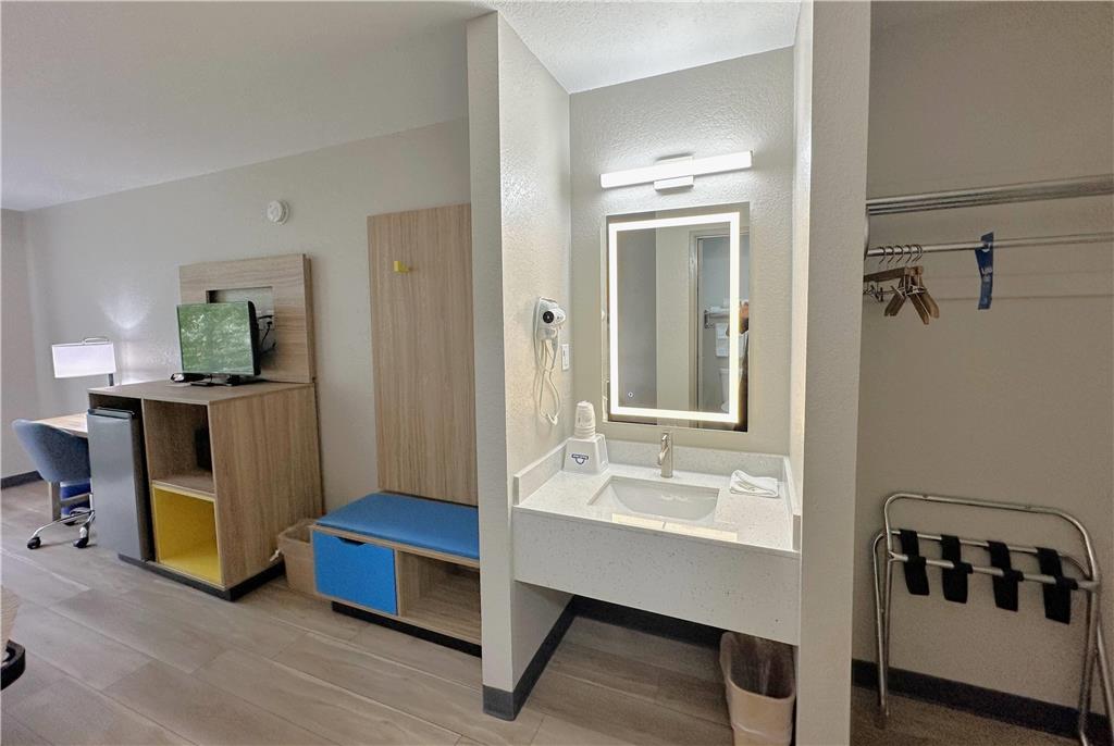Days Inn by Wyndham Holland - photo 17