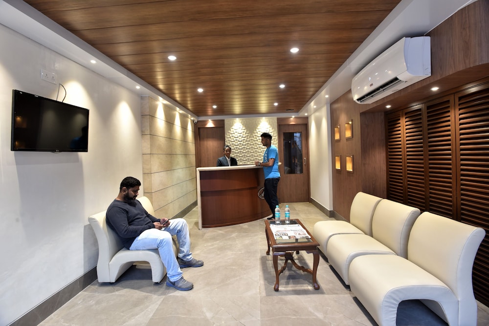 Hotel Aarya International