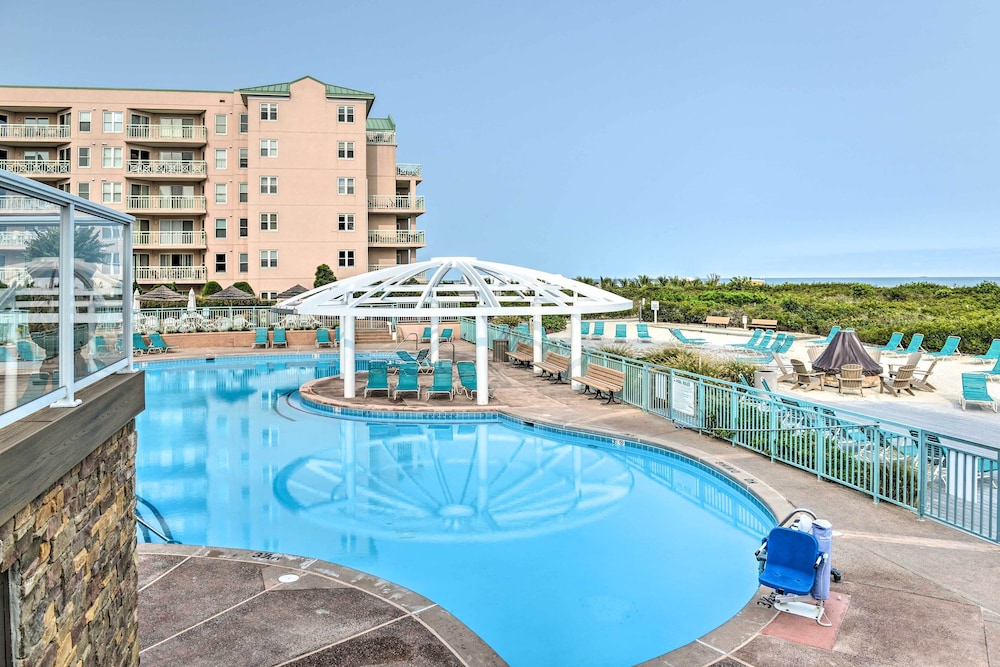 Oceanfront Resort Year round Pools Private Beach - featured photo