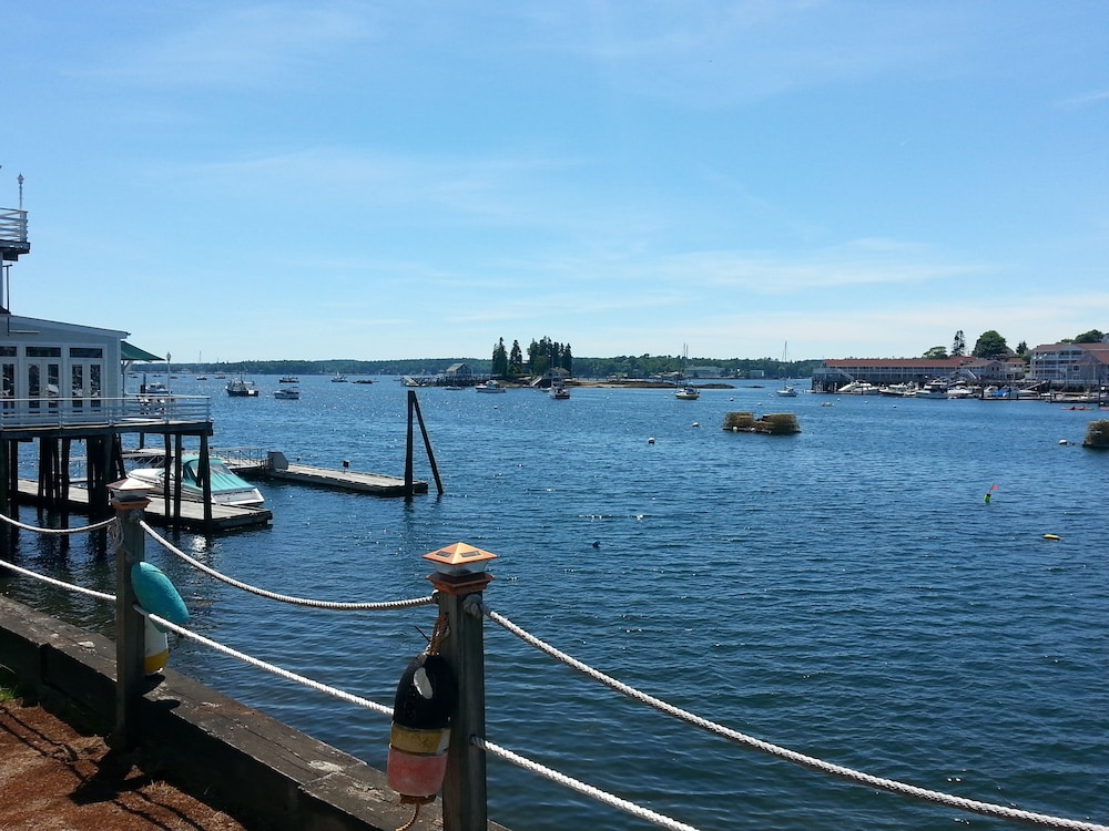 Boothbay Harbor Inn - photo 113