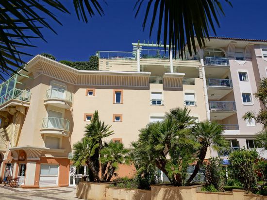 Le Grand Parc Inh 33703 in Saint-Tropez, France