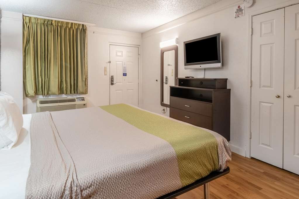 Studio6 Fort Worth TX West Medical Center - photo 15