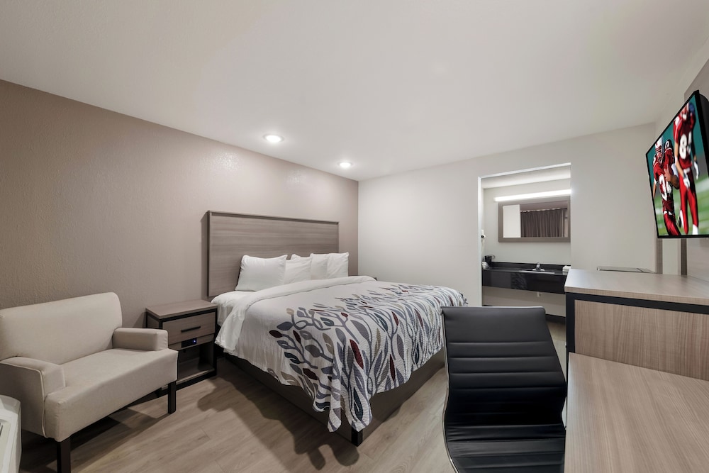 Red Roof Inn & Conference Center McKinney - photo 10