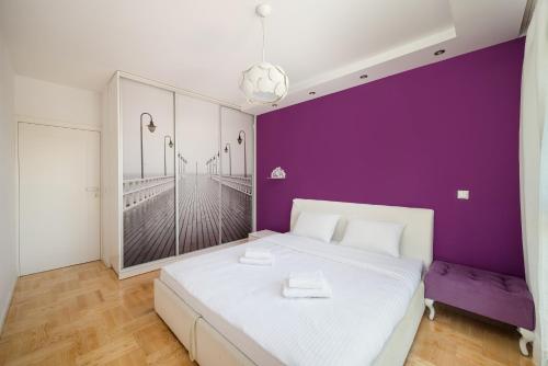 Ursynów Romera Chic Apartment by BookingHost — 4-Star Luxury Hotel in Warsaw, Poland