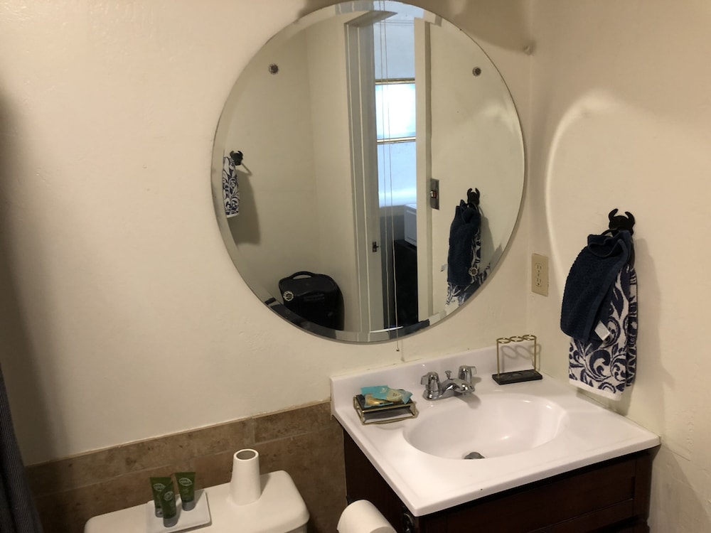 Fort Davis Drug Store Hotel - photo 33