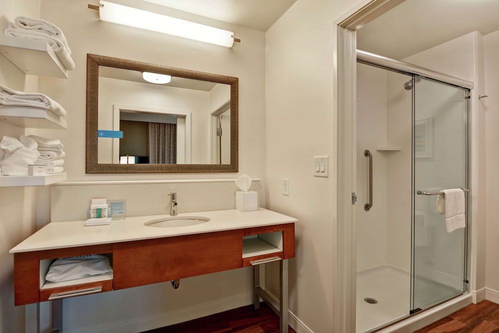 Hampton Inn & Suites Charleston Airport - photo 29
