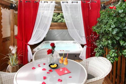 Escale Cocooning - carbon neutral hotel in Bruyeres