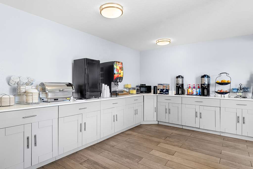 SureStay Plus by Best Western Beaumont - photo 11