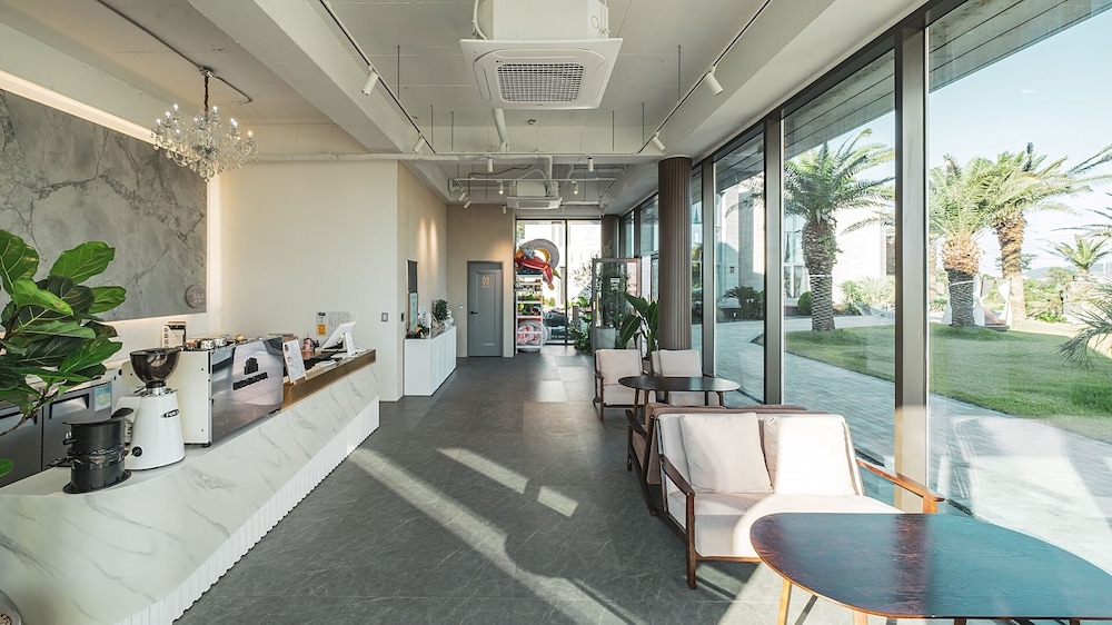 Eudaimonia Poolvilla Jeju 에다모니아 함덕풀빌라 in Jeju City, South Korea