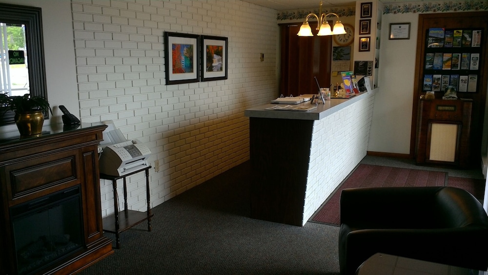 Brentwood Motor Inn - photo 5