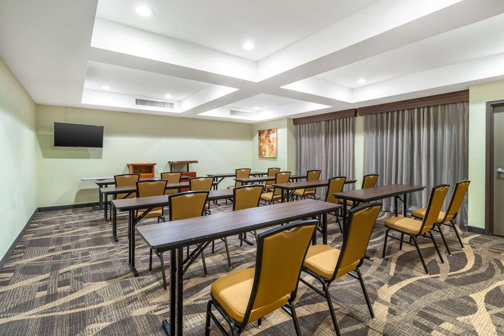 Best Western John Muir Inn - photo 5