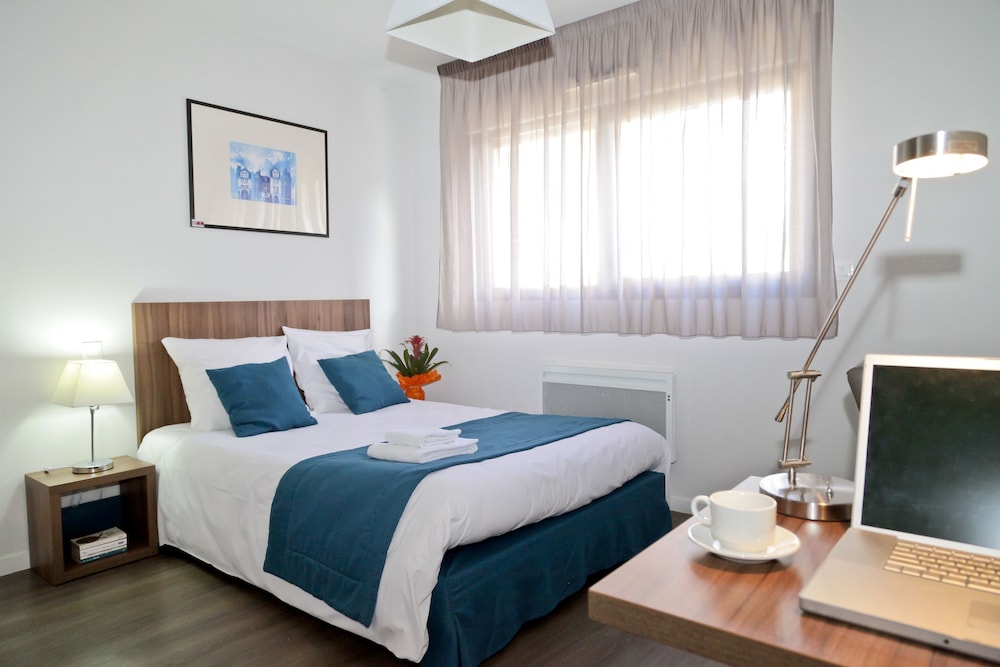 Odalys City Tours Le Jardin des Lettres in Tours, France