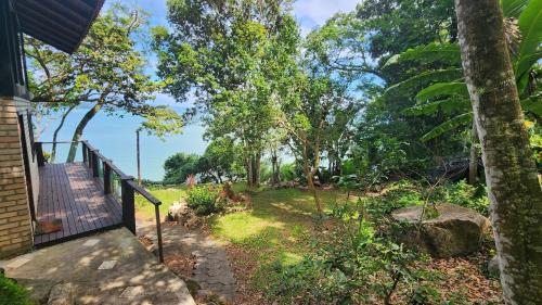 Sambaquisunset - carbon neutral hotel in Florianopolis